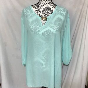 Light 2x Women’s Blouse